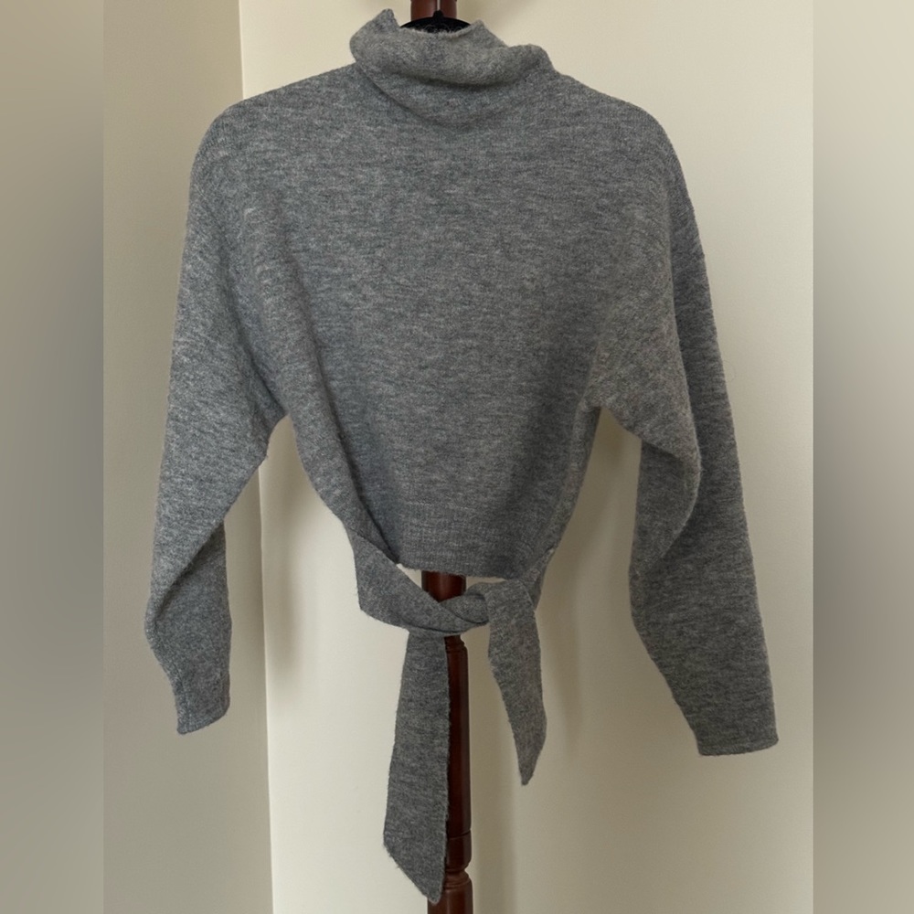 Aritzia (Babaton) Lorin Sweater - Size XXS - Heather Medium Grey